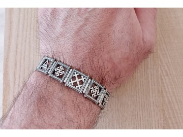 Браслет со славянскими оберегами